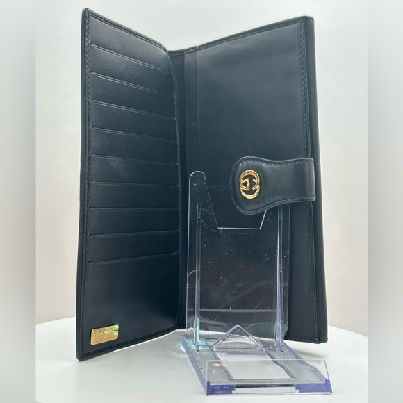 Vintage Gucci double flap long wallet, 24 karat plate, emblem and buttons. EUC! - Picture 1 of 16